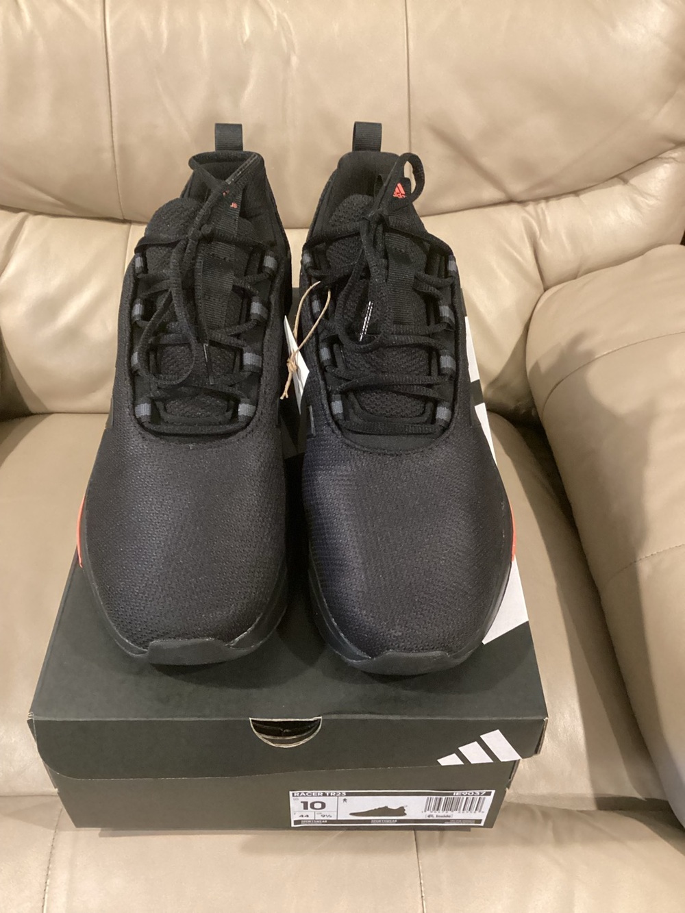 New Men’s Adidas Racer TR23